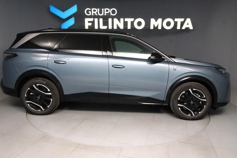 Azul Novo 2025 Peugeot 5008 GT Monovolume | € 48.490 (Caro) - Imagem 1/4