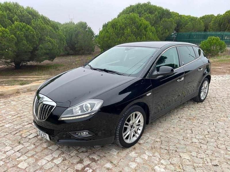 Preto Usado 2010 Lancia Delta Citadino | € 5.900 (Preço justo) - Imagem 1/4