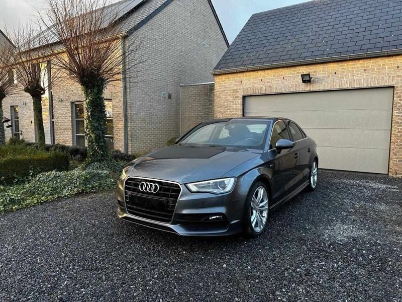 Antracite Usado 2015 Audi A3 S-Line Sedan | € 20.990 (Caro) - Imagem 1/4