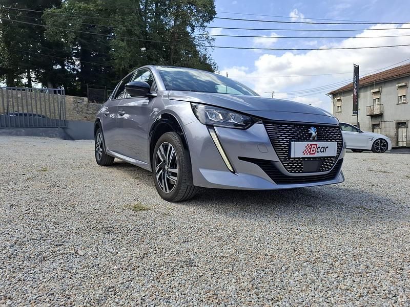 Cinza Usado 2021 Peugeot e-208 Style Citadino | € 19.500 (Caro) - Imagem 1/4