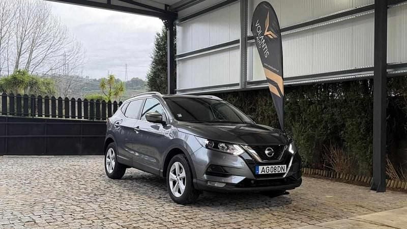 Cinzento Usado 2021 Nissan Qashqai SUV | € 22.750 (Bom preço) - Imagem 1/4