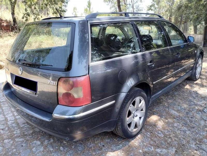 Azul Usado 2003 VW Passat Highline Carrinha | € 3.750 (Bom preço) - Imagem 1/4