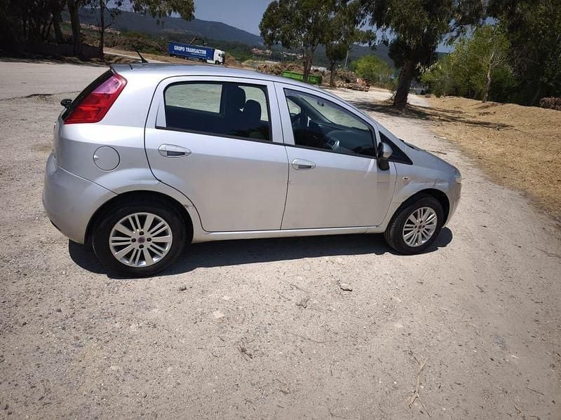 Usado 2009 Fiat Punto Citadino | € 1.790 - Imagem 1/4