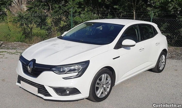 Branco Usado 2017 Renault Mégane IV Sedan | € 12.990 (Preço justo) - Imagem 1/1