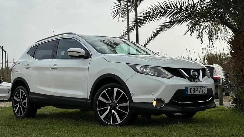 Usado Nissan Qashqai 360º 131 HP (96 kW) 2015 Branco SUV