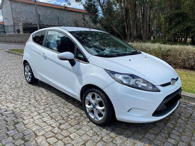 Usado Ford Fiesta Titanium 70 HP (51 kW) 2009 Branco Citadino