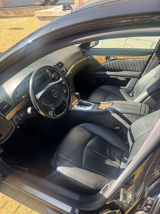 Usado Mercedes E270 177 HP (130 kW) 2004 Sedan