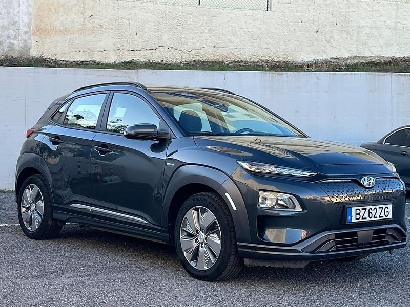 Usado Hyundai Kauai 100 kW (136 HP) 2020 Cinza SUV