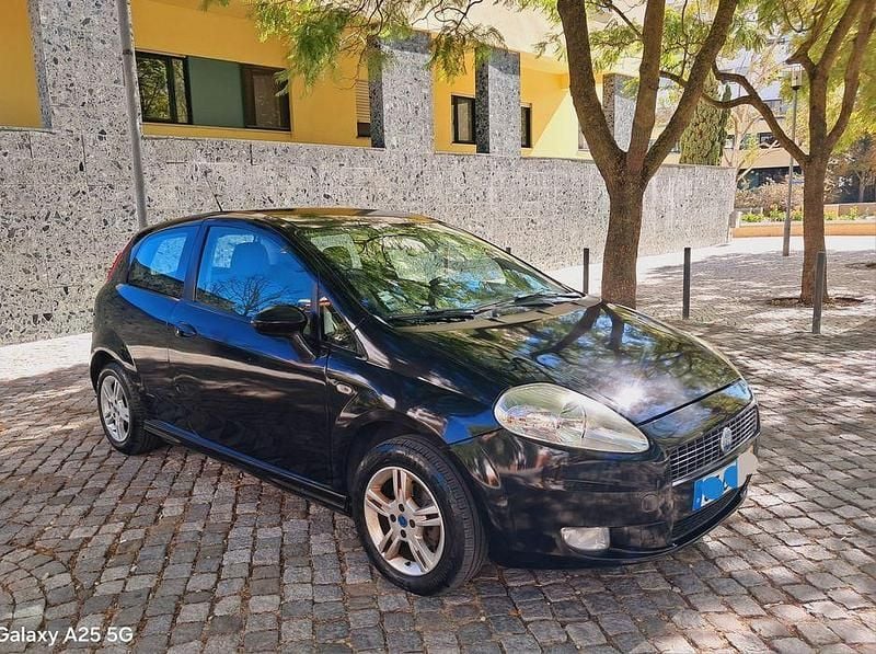 Usado 2007 Fiat Grande Punto Citadino | € 2.250 (Super Preço) - Imagem 1/4