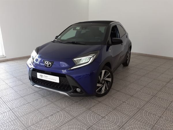 Azul Usado 2022 Toyota Aygo X Envy SUV | € 18.000 - Imagem 1/4