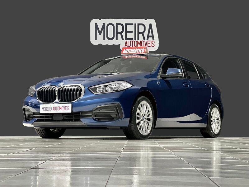 Azul Usado 2021 BMW 116 Advantage Citadino | € 21.999 (Preço justo) - Imagem 1/4