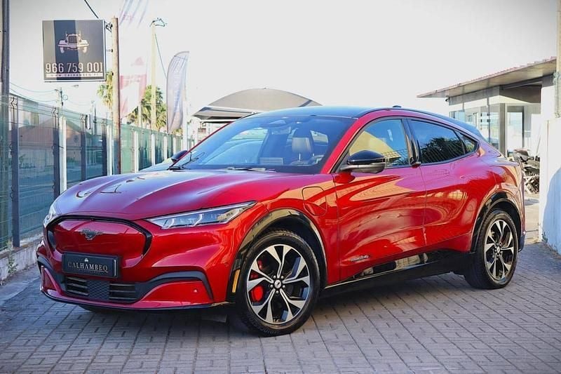 Vermelho Usado 2022 Ford Mustang Mach-E SUV | € 44.990 (Preço justo) - Imagem 1/4