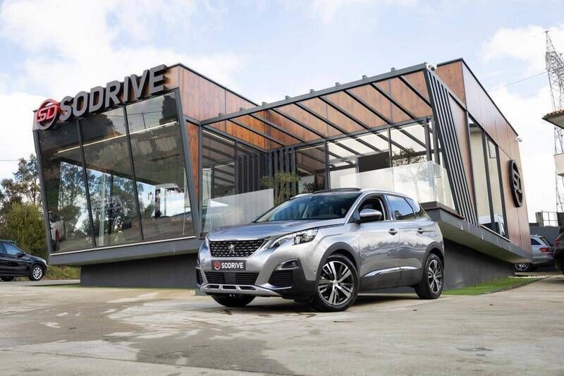 Antracite Usado 2017 Peugeot 3008 | € 17.900 (Preço elevado) - Imagem 1/4
