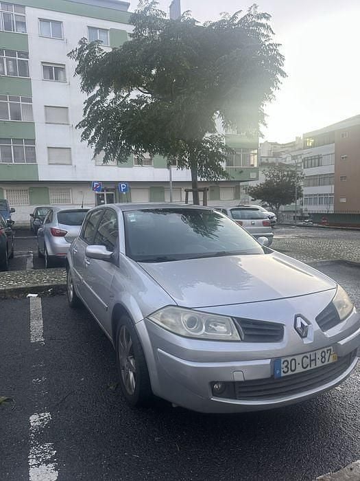 Usado 2006 Renault Mégane II Sedan | € 1.500 (Super Preço) - Imagem 1/4