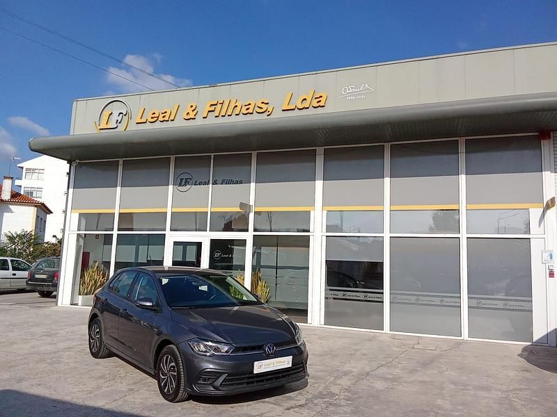 Cinza Usado 2023 VW Polo Life | € 19.250 (Preço justo) - Imagem 1/4