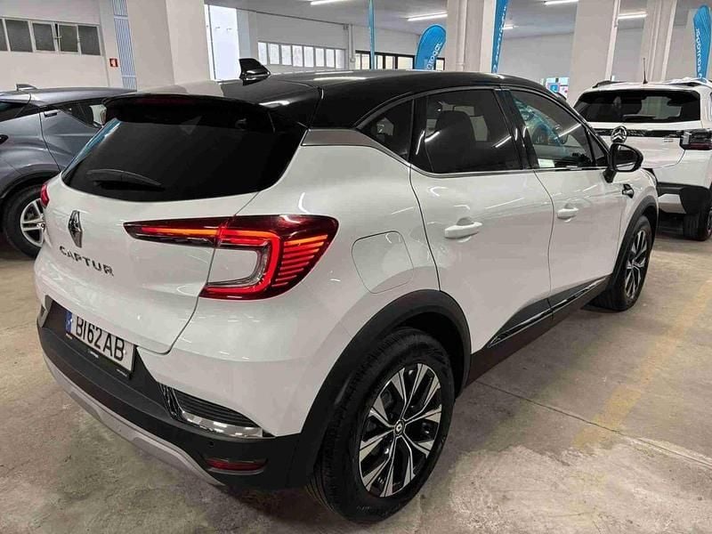 Usado Renault Captur Techno 100 HP (73 kW) 2024 Branco SUV