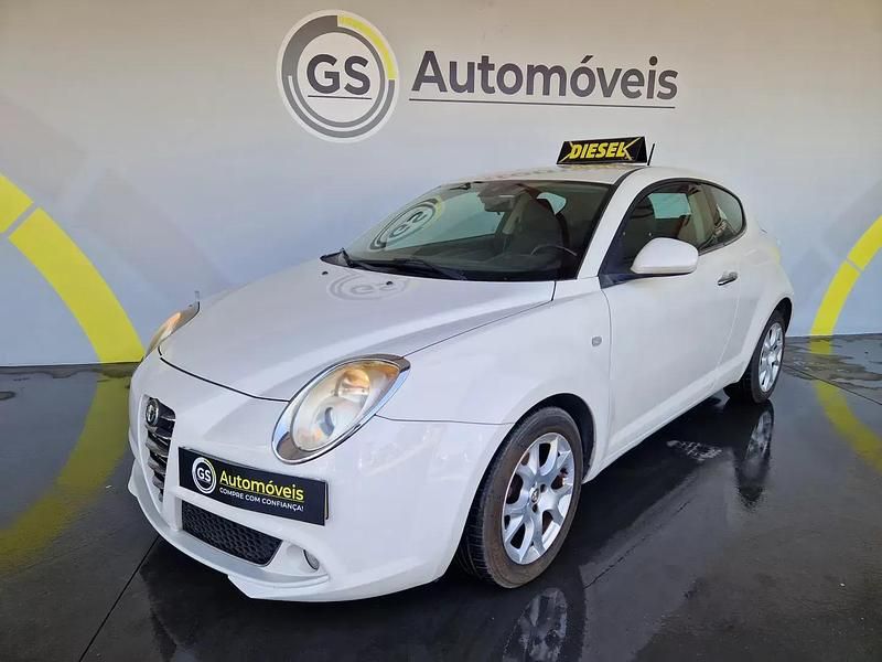 Branco Usado 2011 Alfa Romeo MiTo Distinctive Citadino | € 6.250 (Preço justo) - Imagem 1/4