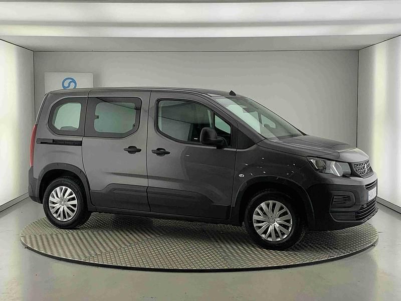 Cinza Usado 2022 Peugeot Rifter Active Monovolume | € 24.990 - Imagem 1/4