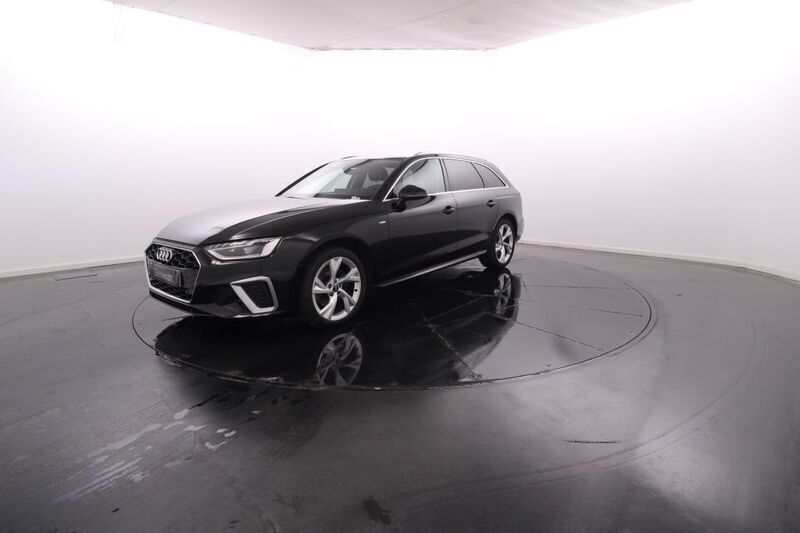 Preto Usado 2023 Audi A4 Carrinha | € 43.900 - Imagem 1/4
