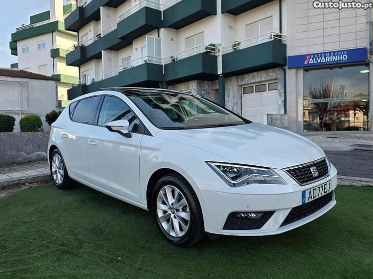 Branco Usado 2020 Seat Leon Style Citadino | € 16.950 (Preço justo) - Imagem 1/1