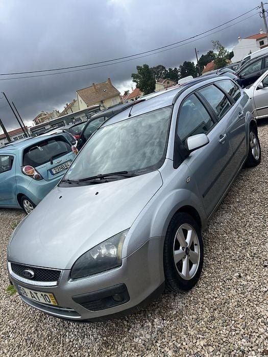 Usado Ford Focus 109 HP (80 kW) 2005 Sedan
