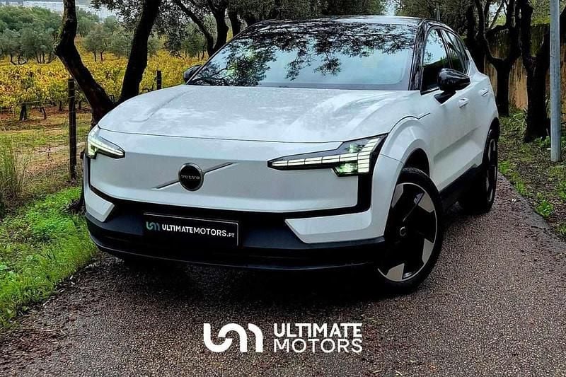 Preto Usado 2024 Volvo EX30 Plus SUV | € 36.450 (Bom preço) - Imagem 1/4