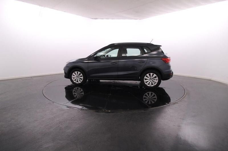 Usado Seat Arona 116 HP (85 kW) 2024 Cinzento SUV