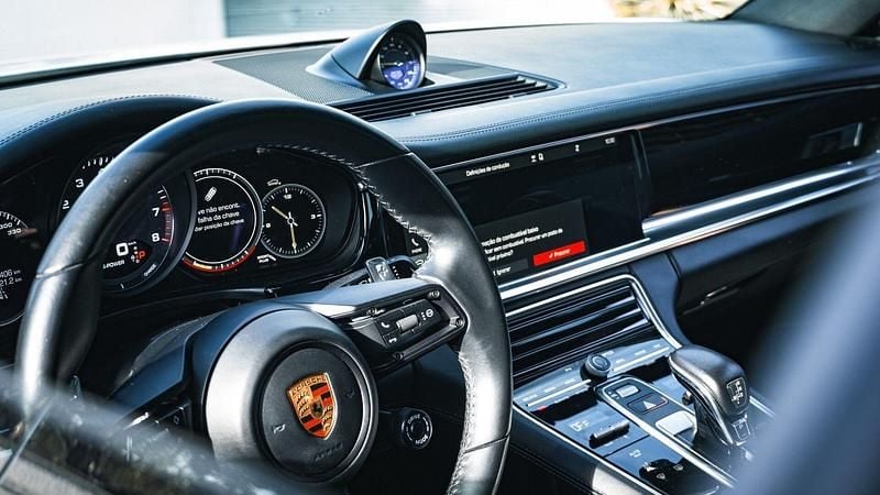 Usado Porsche Panamera 4S 560 HP (411 kW) 2021 Branco Sedan