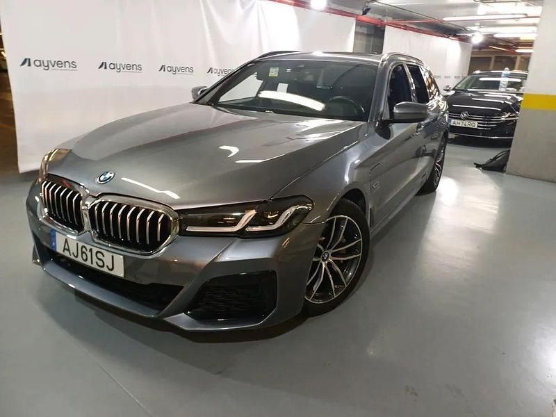 Cinza Usado 2021 BMW 520 Carrinha | € 37.400 - Imagem 1/4