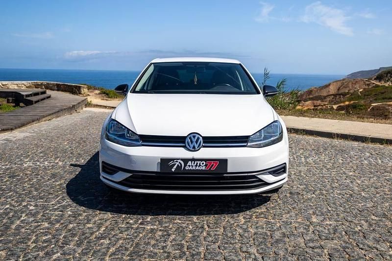 Usado VW Golf VII 115 HP (84 kW) 2019 Branco
