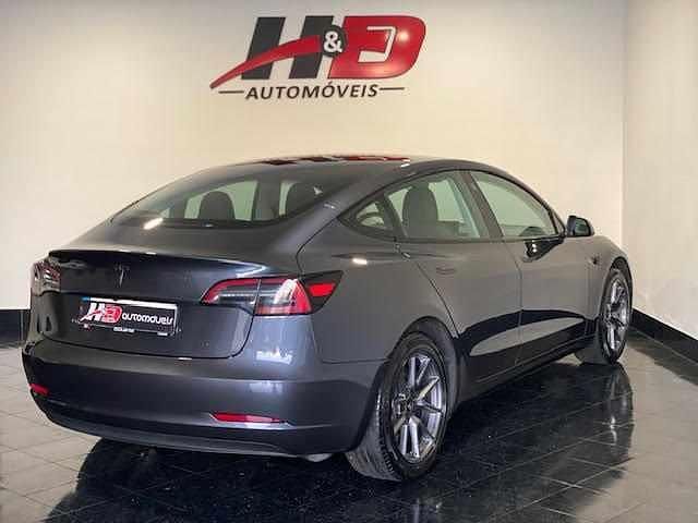 Usado Tesla Model 3 Standard Range 208 kW (283 HP) 2023 Cinzento Sedan