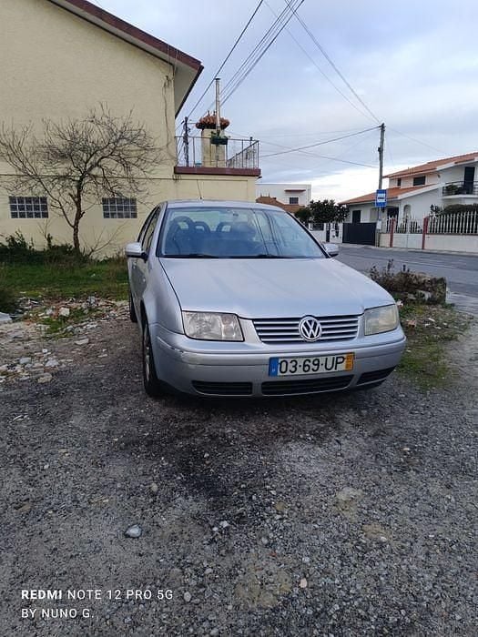 Usado 2003 VW Bora Sedan | € 3.500 - Imagem 1/4