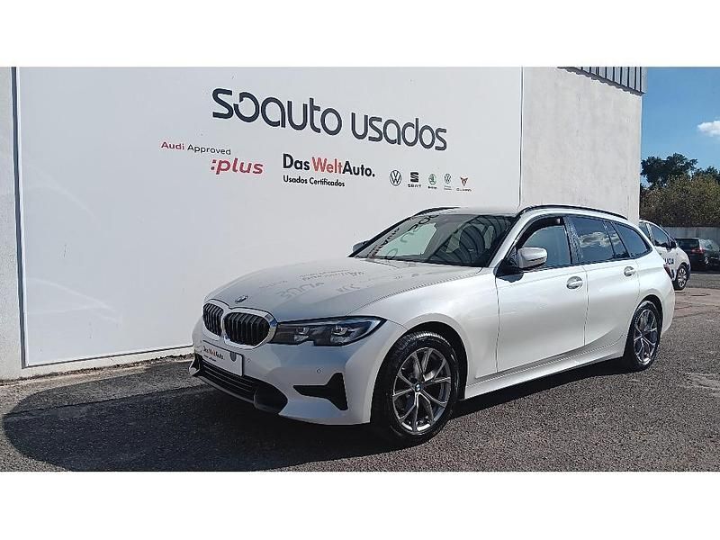 Branco Usado 2020 BMW 318 Sport Line Carrinha | € 32.490 (Caro) - Imagem 1/4