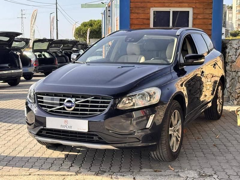Azul Usado 2017 Volvo XC60 SUV | € 26.990 (Preço elevado) - Imagem 1/4