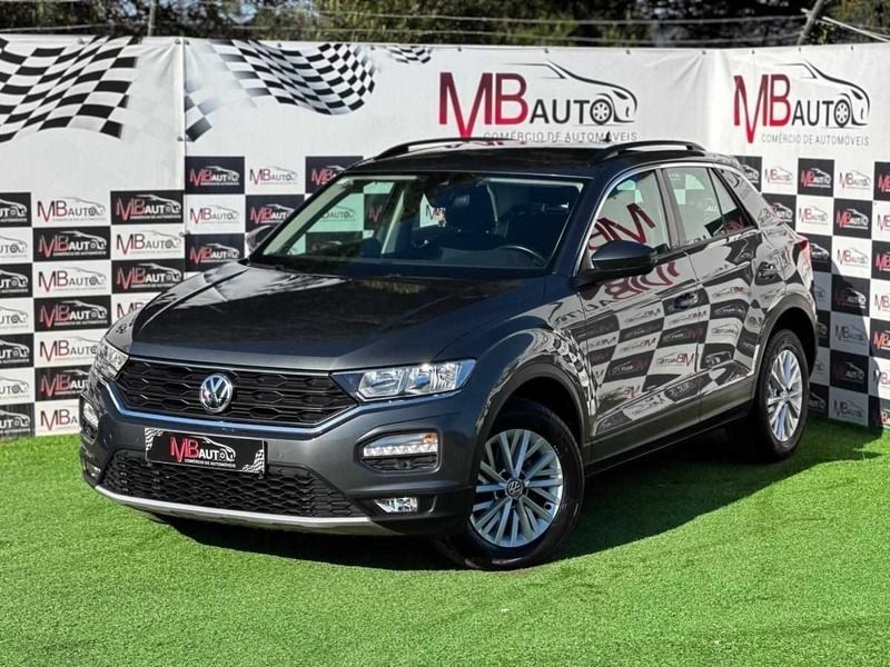 Cinza Usado 2018 VW T-Roc Style SUV | € 20.900 (Preço elevado) - Imagem 1/4