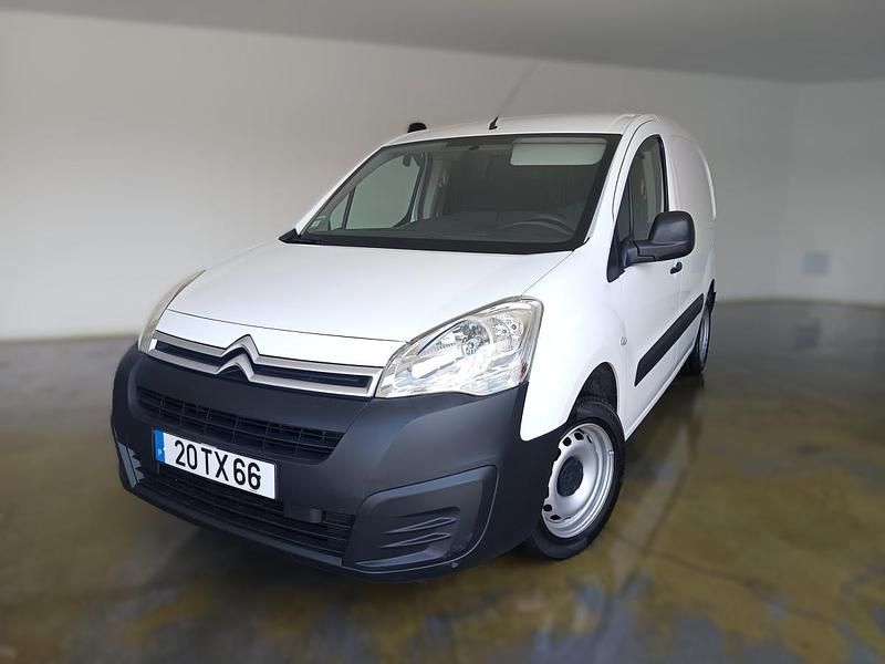Branco Usado 2017 Citroën Berlingo Monovolume | € 11.000 (Preço justo) - Imagem 1/4