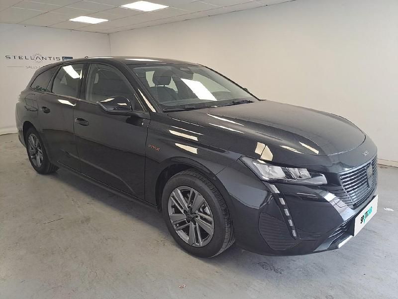 Usado Peugeot 308 SW Style 136 HP (100 kW) 2025 Preto Carrinha