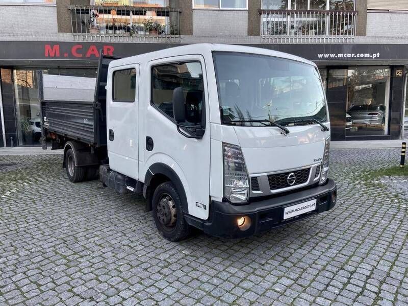 Branco Usado 2018 Nissan NV400 Van | € 32.999 - Imagem 1/4