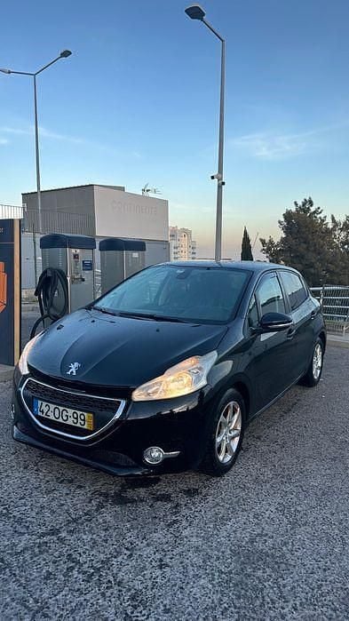 Usado 2013 Peugeot 208 Citadino | € 7.300 (Preço justo) - Imagem 1/4