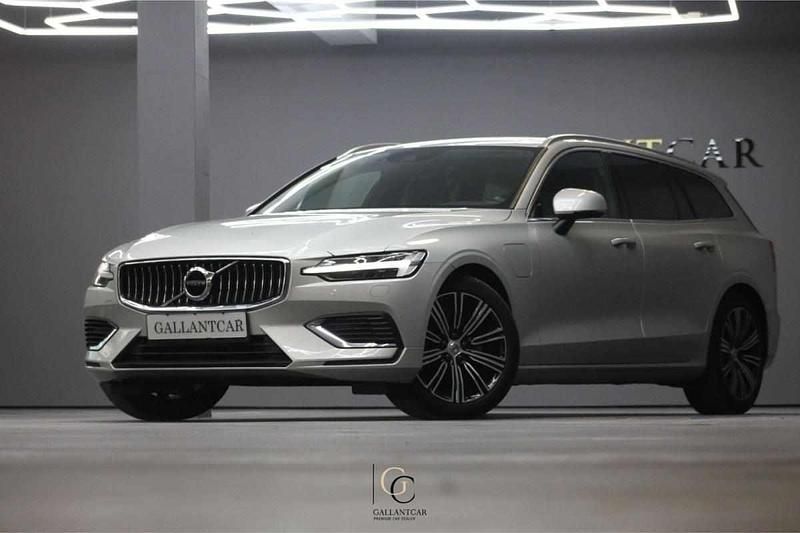 Cinzento Usado 2022 Volvo V60 Carrinha | € 35.500 (Bom preço) - Imagem 1/4