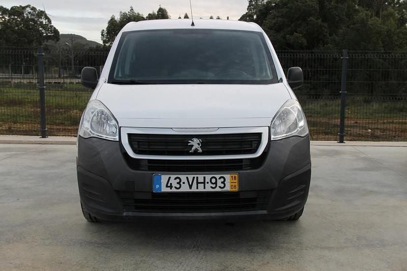 Branco Usado 2018 Peugeot Partner Van | € 12.000 (Preço justo) - Imagem 1/4