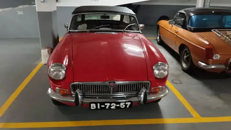Usado MG B 98 HP (72 kW) 1973 Vermelho Cabrios