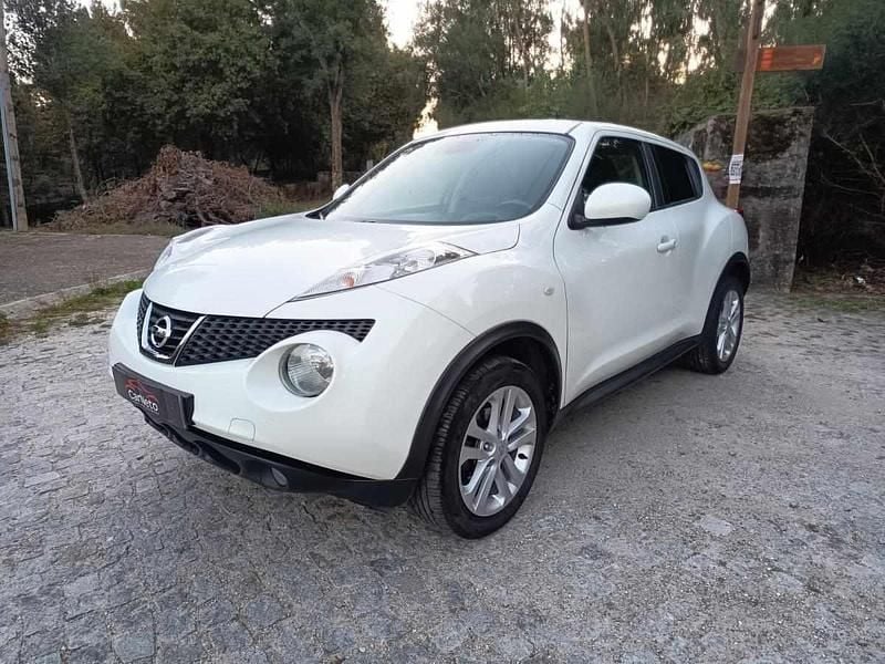 Usado Nissan Juke 110 HP (80 kW) 2011 Branco SUV