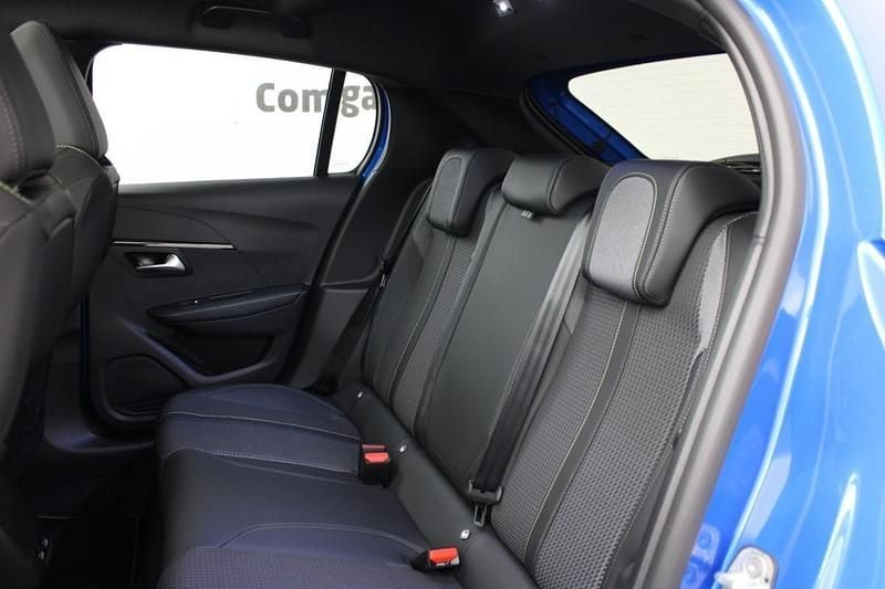 Usado Peugeot e-208 GT 100 kW (136 HP) 2021 Azul Citadino