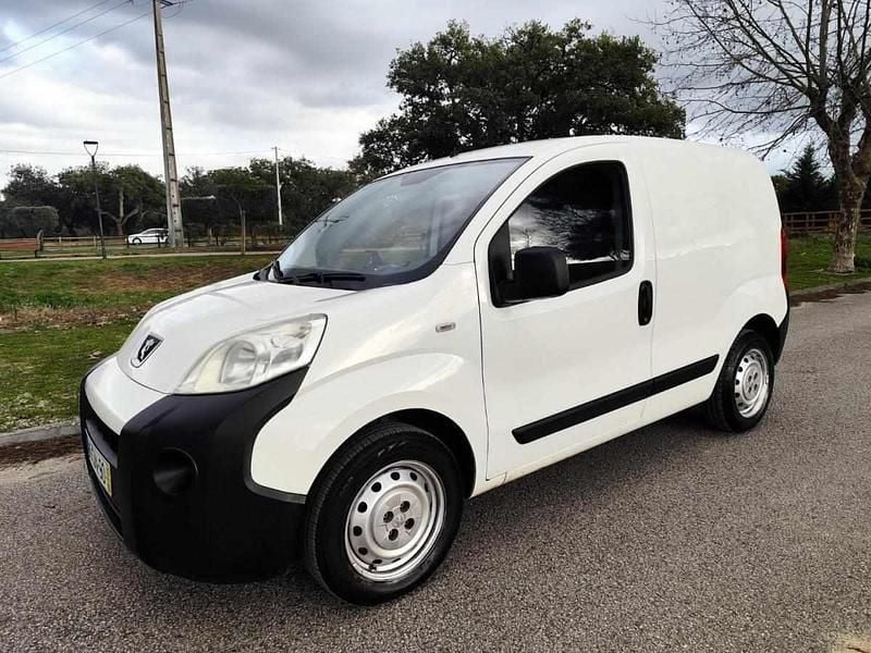 Branco Usado 2015 Peugeot Bipper Monovolume | € 5.760 - Imagem 1/4
