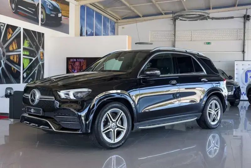 Preto Usado 2020 Mercedes GLE350e SUV | € 63.900 (Preço justo) - Imagem 1/4