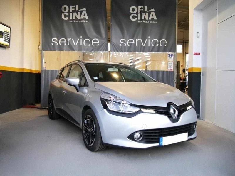 Cinzento Usado 2013 Renault Clio IV Carrinha | € 8.750 (Preço justo) - Imagem 1/4