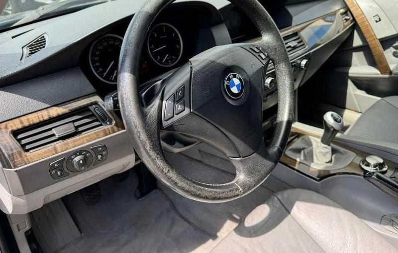 Usado BMW 525 177 HP (130 kW) 2005 Sedan