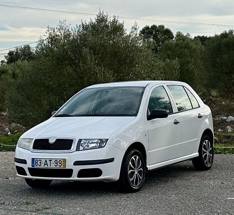 Usado 2005 Skoda Fabia Sedan | € 2.000 (Bom preço) - Imagem 1/4