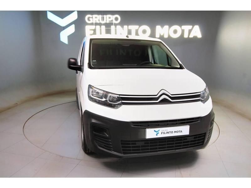 Branco Usado 2022 Citroën Berlingo Monovolume | € 17.240 (Preço justo) - Imagem 1/4